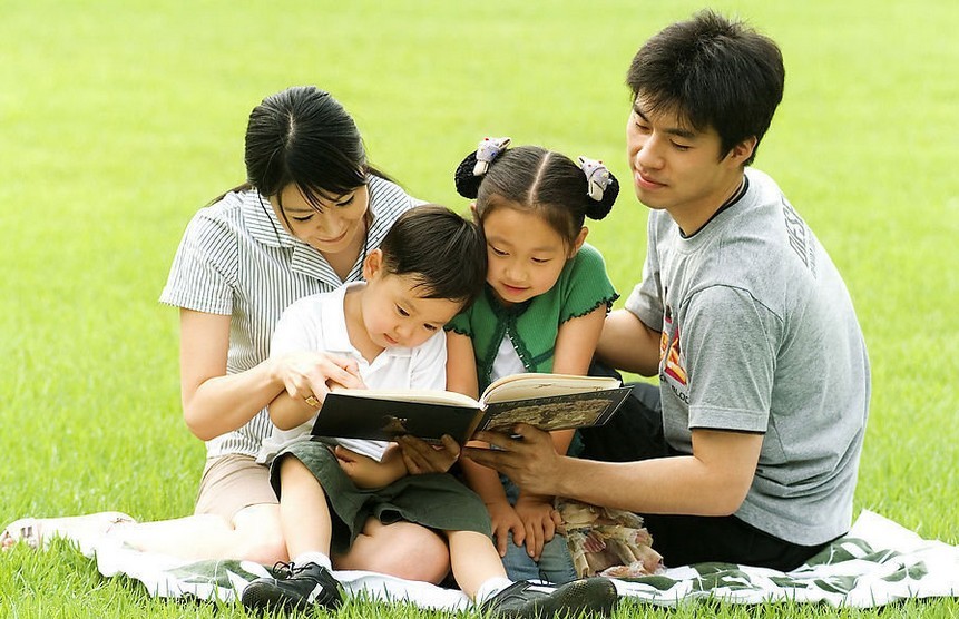 我們了解到在教育多元化這個(gè)問(wèn)題上，俄羅斯發(fā)展得比較好。